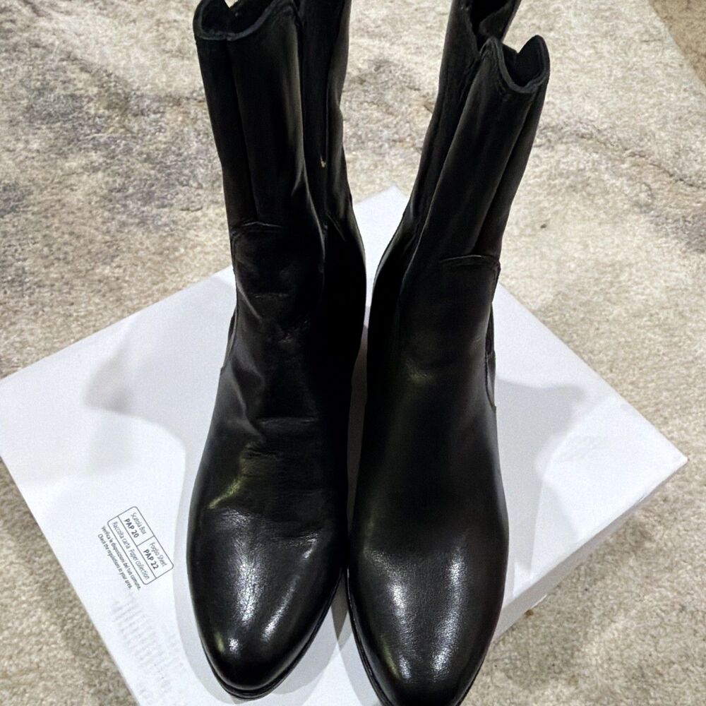 Coach and Four Black Womens Boots Size 6